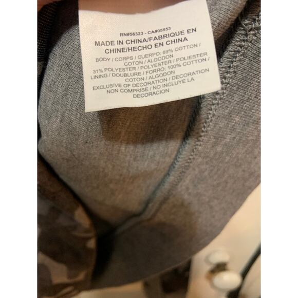 Nike Tech sweatshirt crewneck gray camo women's Size L - Picture 8 of 9